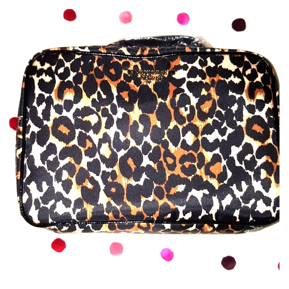 NWT Victoria Secret cosmetic bag